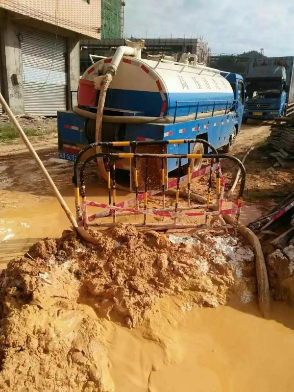 西塞山工地淤泥清淤